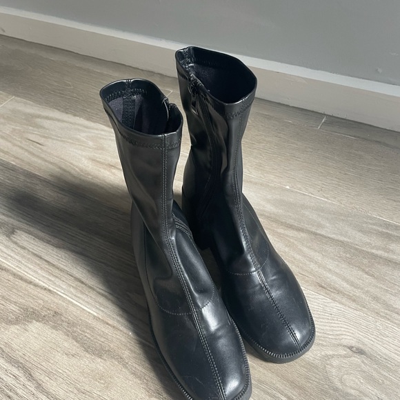 Princess Polly heeled boots - Picture 3 of 3